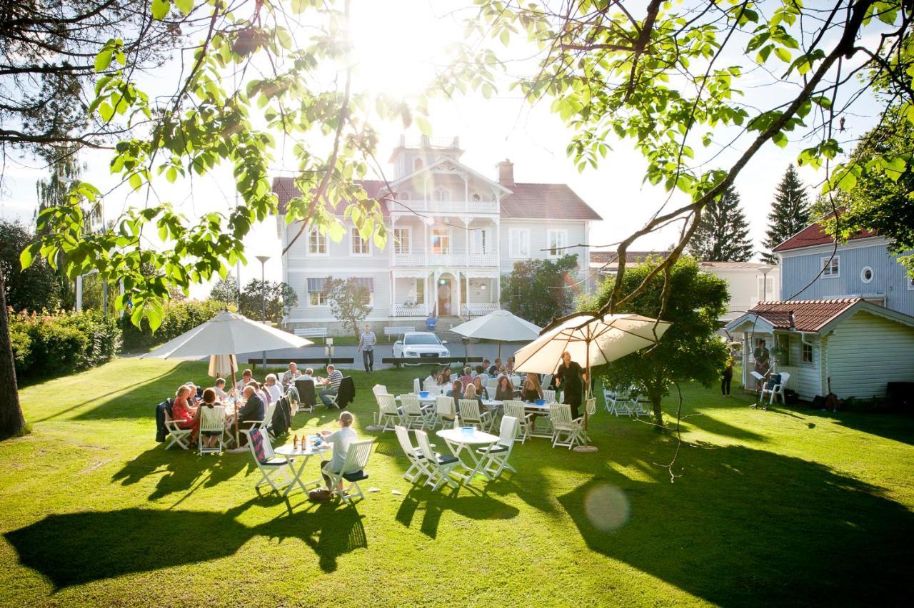 Gaestisbacken Hotel Alfta Exterior foto